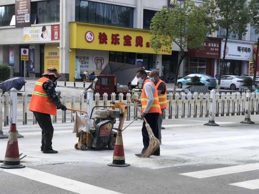 堵！堵！堵！雨天晴天都堵車，這里咋回事？