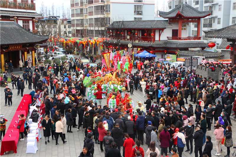 非遺鬧古鎮(zhèn) 歡樂過元宵！這個(gè)元宵熱鬧非凡……