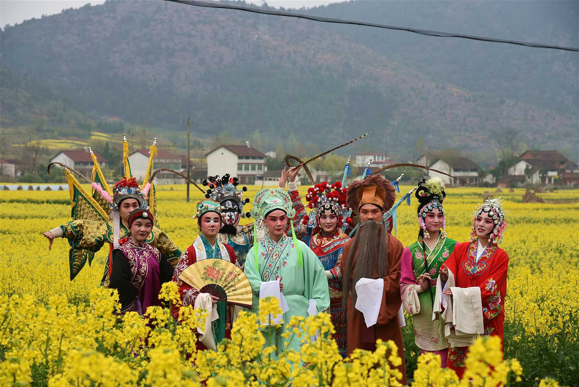 “2021中國最美油菜花?！h中旅游文化節(jié)”南鄭分會場啟幕