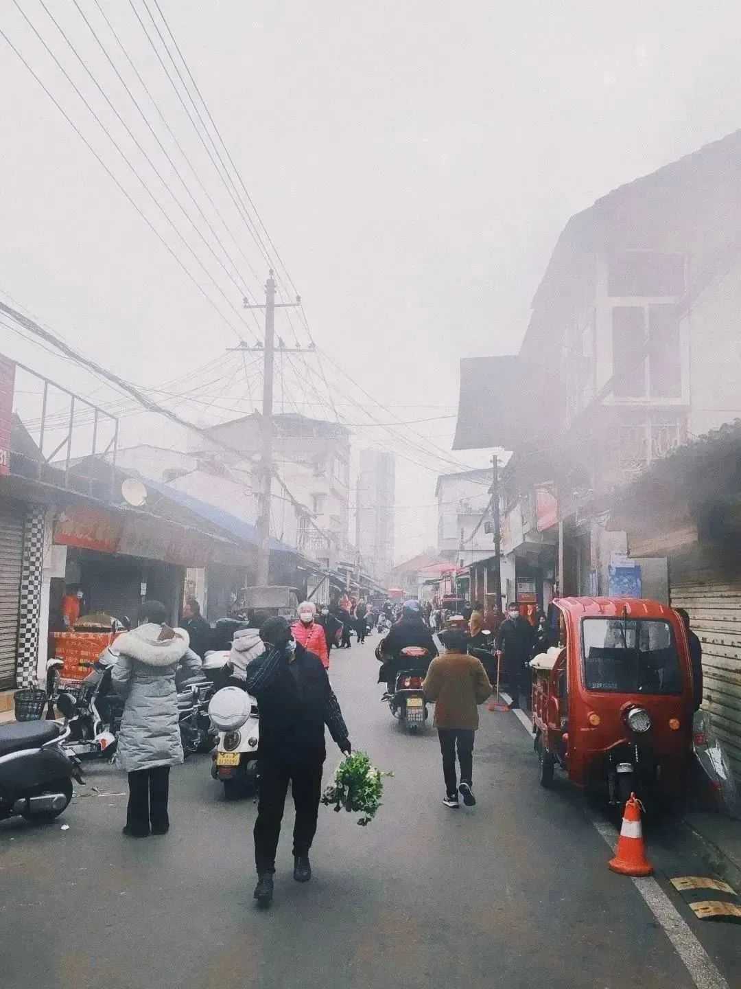 漢中美圖大片！煙火起 照人間，喜悅無邊 執(zhí)手憶此年。