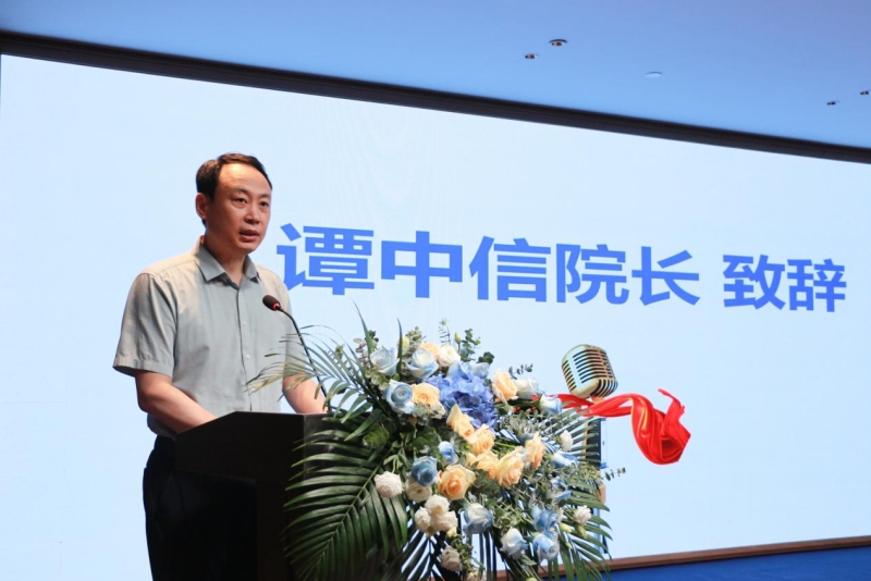 漢中市疑難眼病規(guī)范診療專題學(xué)術(shù)會議暨第三屆眼科專業(yè)委員會“眼視光與屈光手術(shù)學(xué)組” 會議圓滿舉行