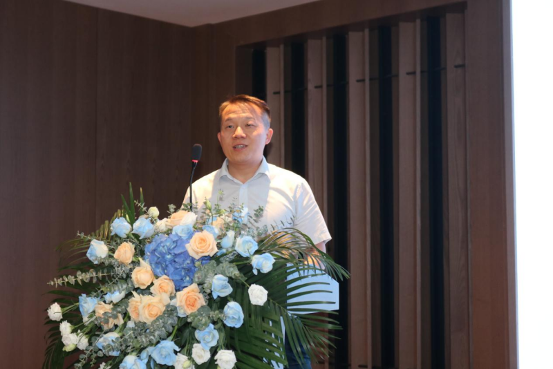 漢中市疑難眼病規(guī)范診療專題學(xué)術(shù)會議暨第三屆眼科專業(yè)委員會“眼視光與屈光手術(shù)學(xué)組” 會議圓滿舉行