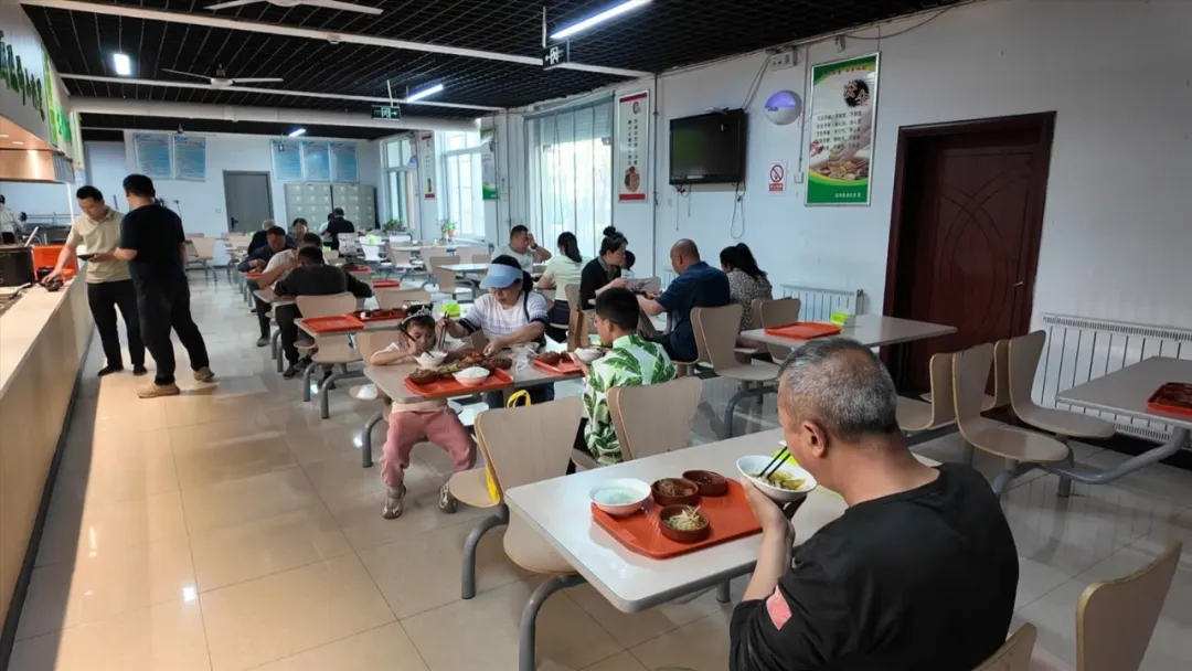 小小機(jī)關(guān)食堂 滿滿“漢中溫度”