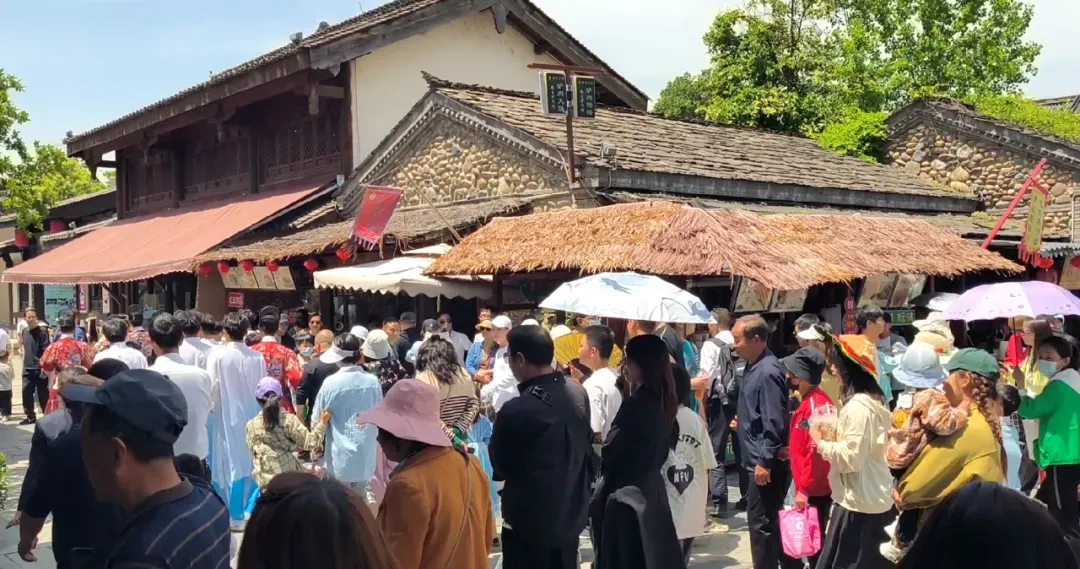 清明節(jié)假期漢中消費市場運行平穩(wěn)