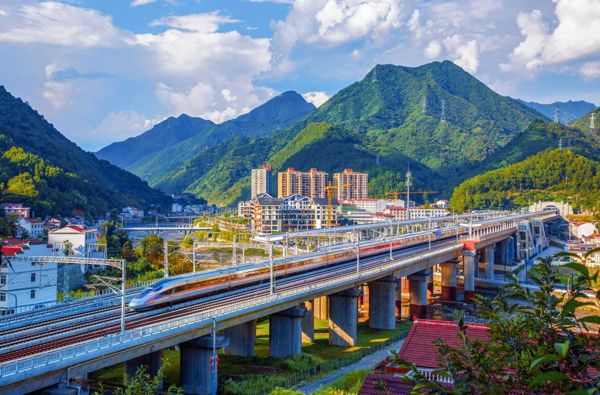 多圖震撼！這十年，漢中交通“C位出道”！